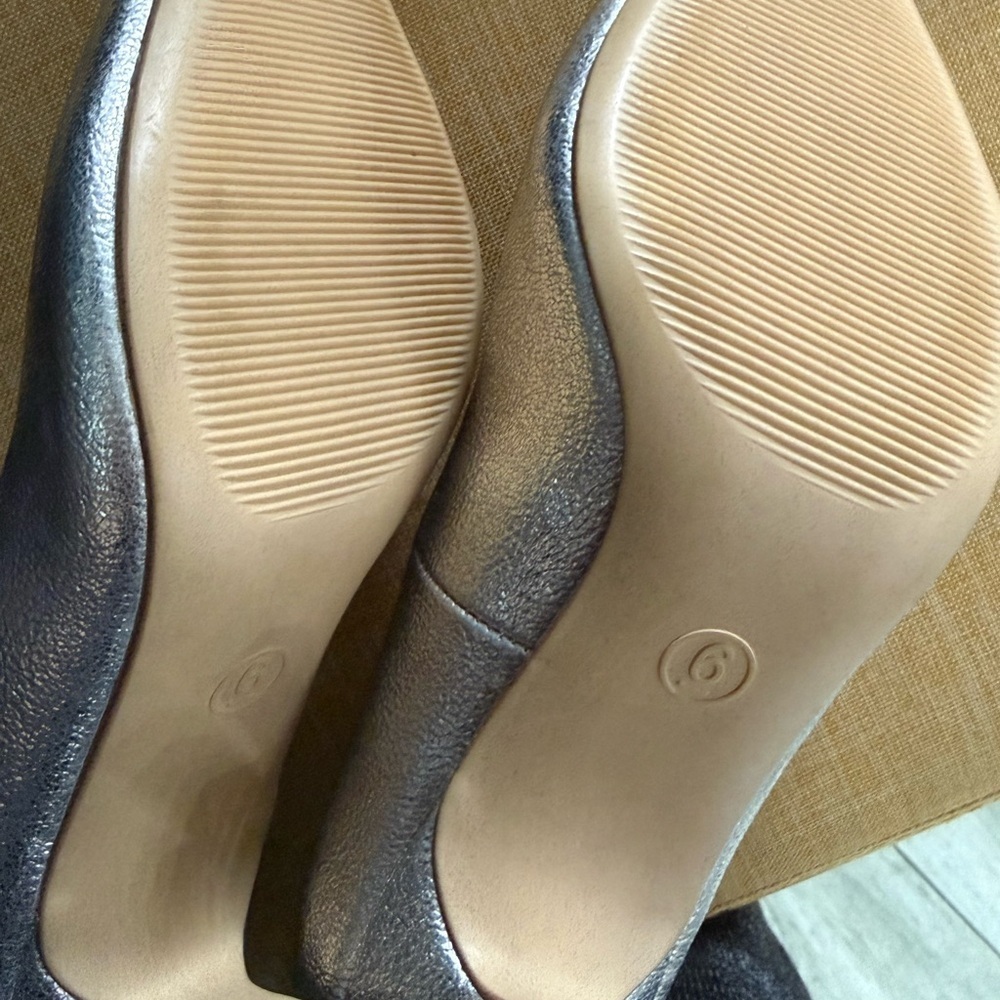 A New Day sz6 Elegant Silver Women's ๐ heels - Picture 4 of 7